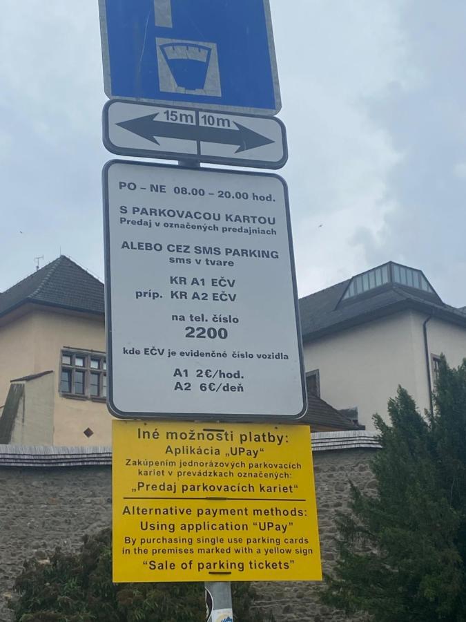 Barbakan Kremnica Bagian luar foto