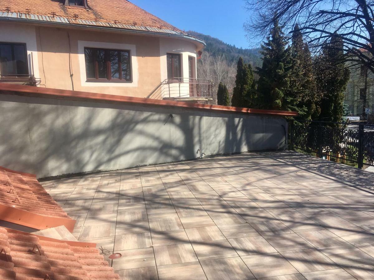 Barbakan Kremnica Bagian luar foto